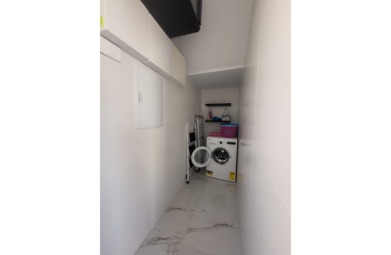 Resale - Villa - Villamartin