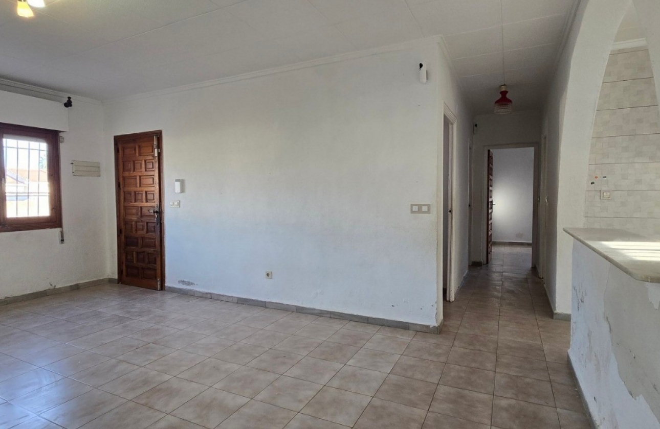 Resale - Villa - Torrevieja - El Chaparal