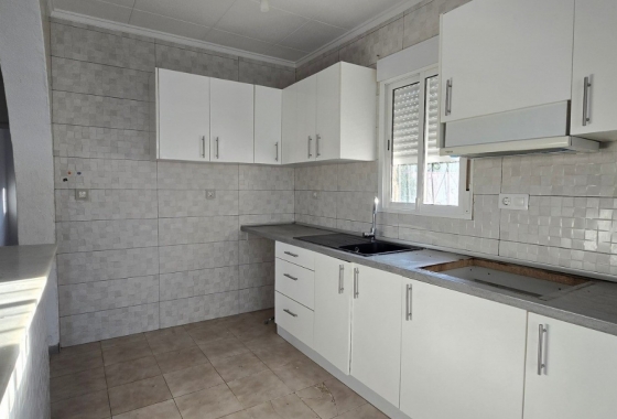 Resale - Villa - Torrevieja - El Chaparal