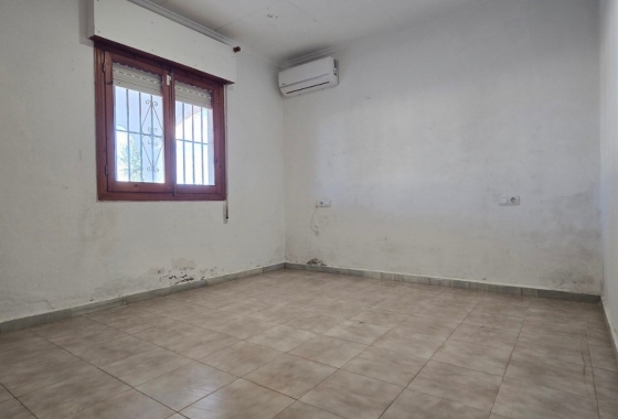 Resale - Villa - Torrevieja - El Chaparal