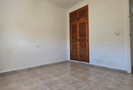 Resale - Villa - Torrevieja - El Chaparal