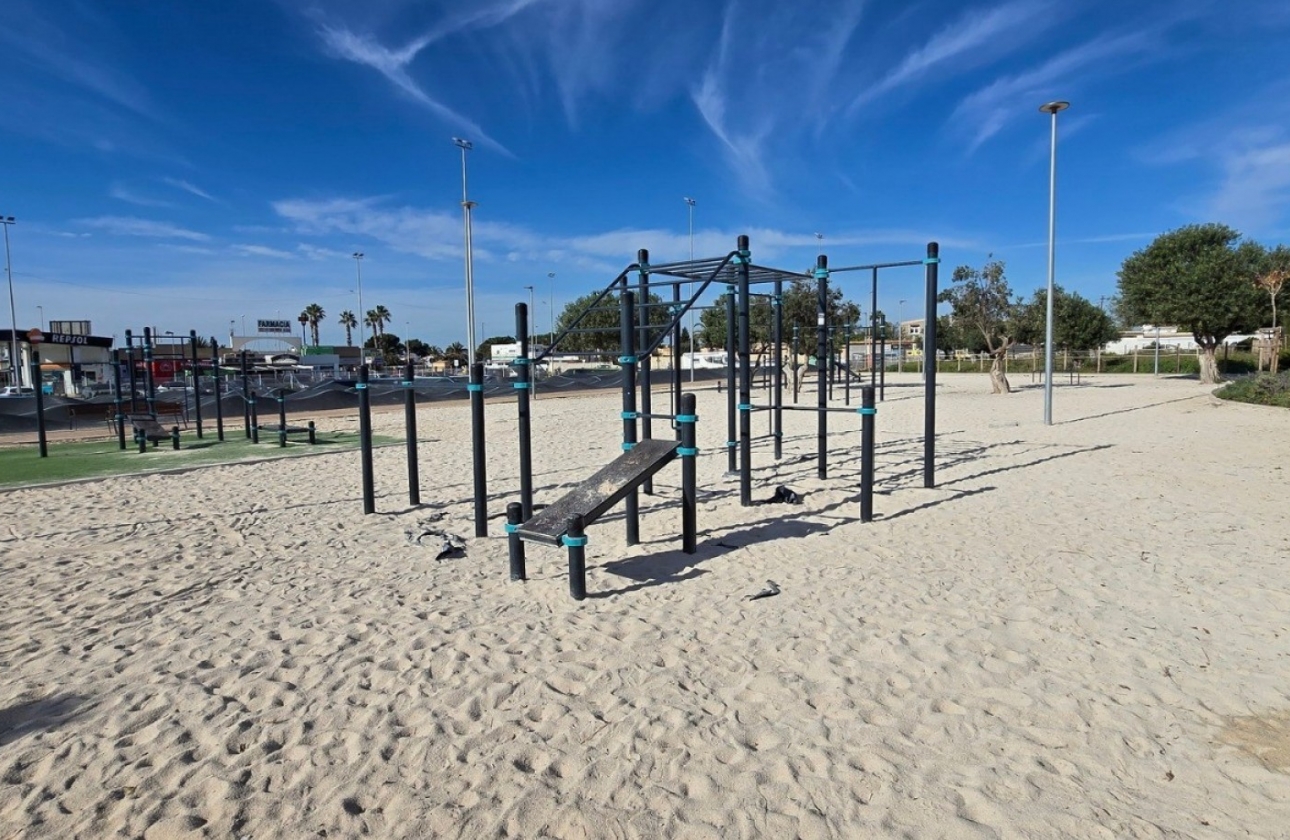 Resale - Villa - Torrevieja - El Chaparal