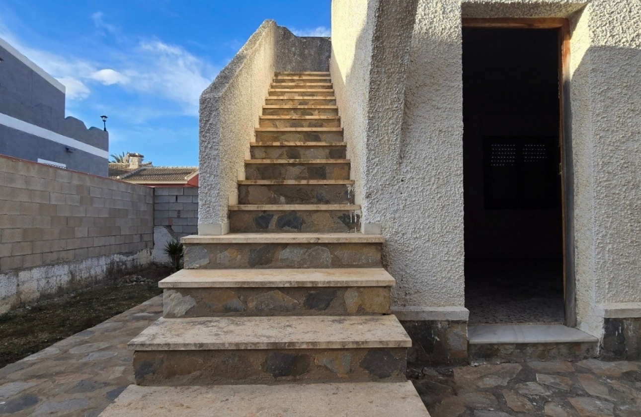 Resale - Villa - Torrevieja - El Chaparal