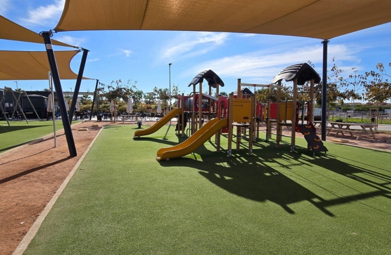 Resale - Villa - Torrevieja - El Chaparal