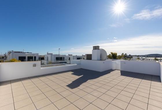 Resale - Villa - Orihuela Costa - Vistabella Golf