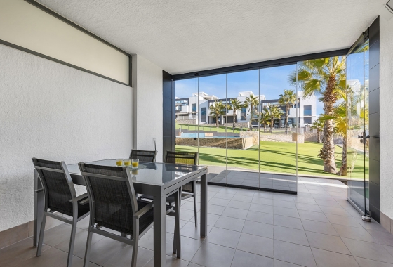 Resale - Apartment / flat - Punta Prima