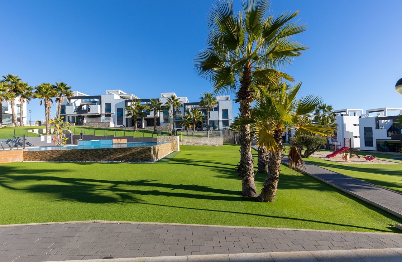 Resale - Apartment / flat - Punta Prima