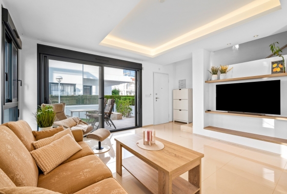 Revente - Villa - Ciudad Quesada - Lo Marabú