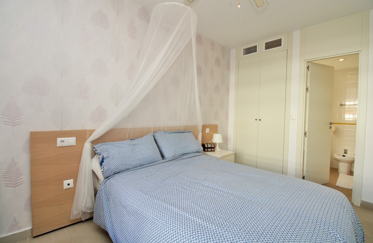 Reventa - Apartamento / piso - Playa Flamenca