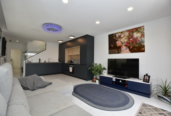 Reventa - Villa - Los Montesinos