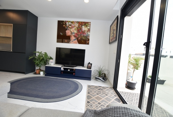 Reventa - Villa - Los Montesinos