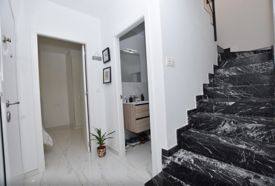 Reventa - Villa - Los Montesinos