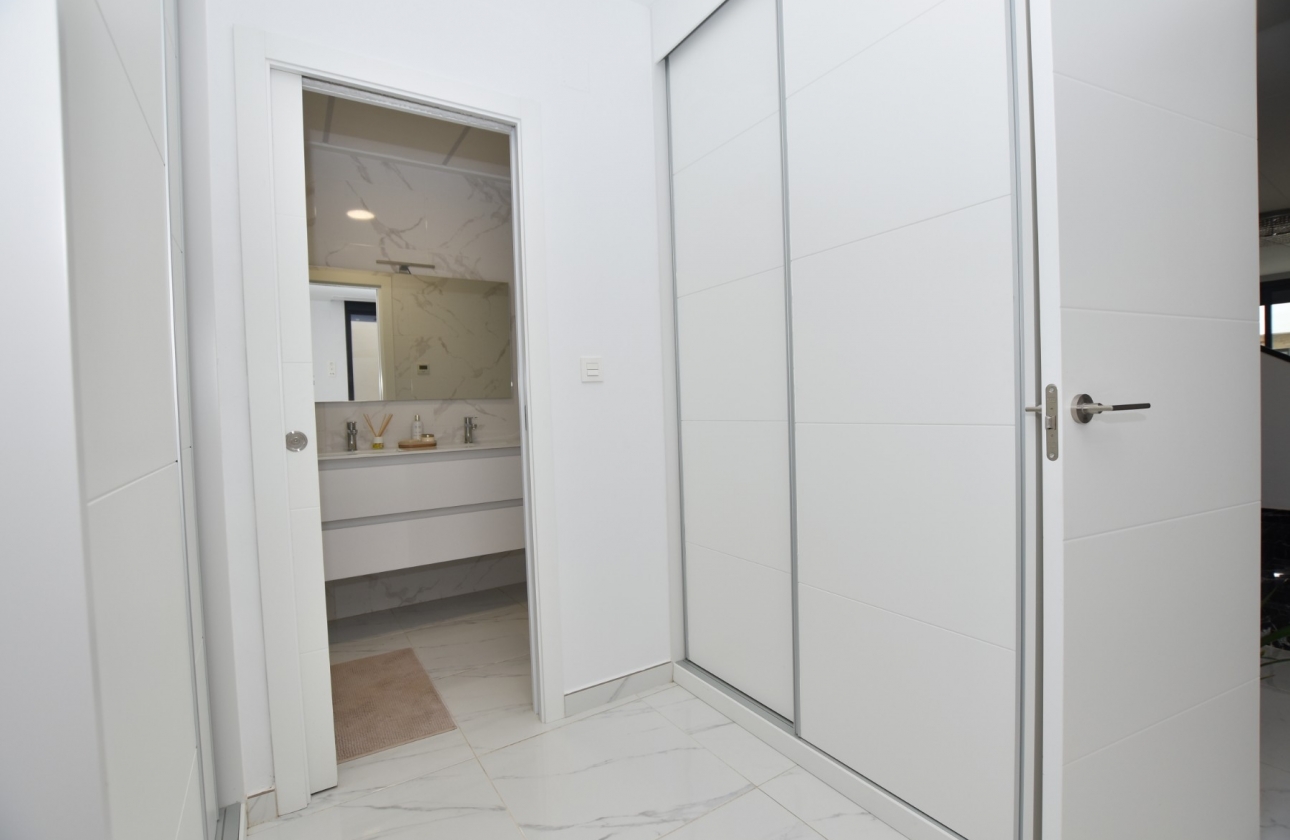 Reventa - Villa - Los Montesinos