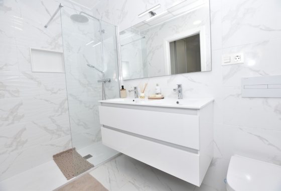 Reventa - Villa - Los Montesinos