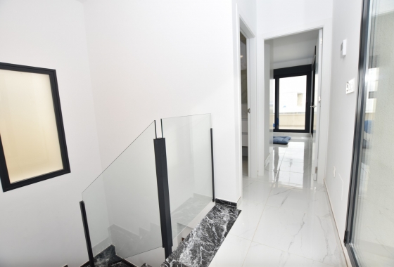 Reventa - Villa - Los Montesinos