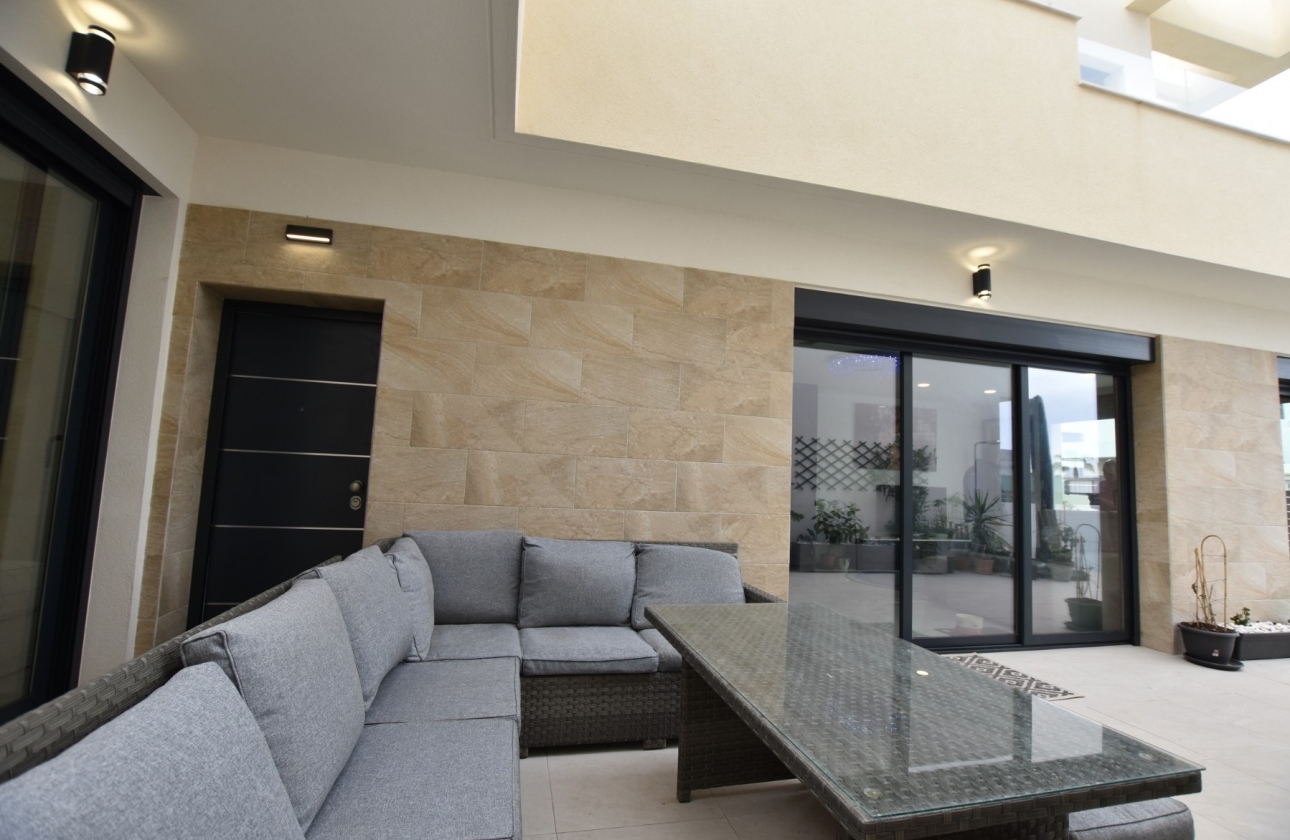 Reventa - Villa - Los Montesinos