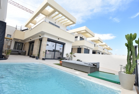 Reventa - Villa - Los Montesinos