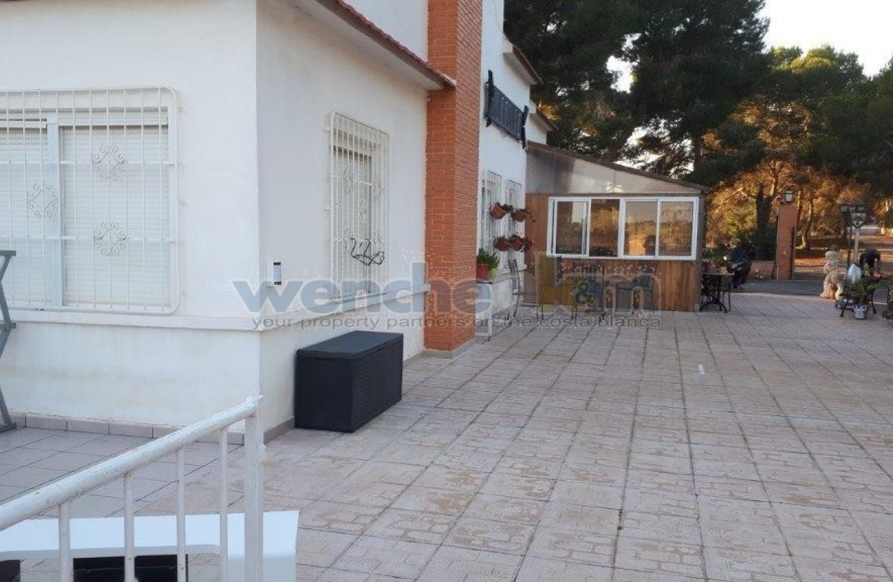 Reventa - Villa - Torrevieja - Los Balcones