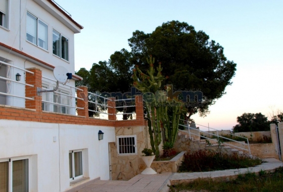 Reventa - Villa - Torrevieja - Los Balcones