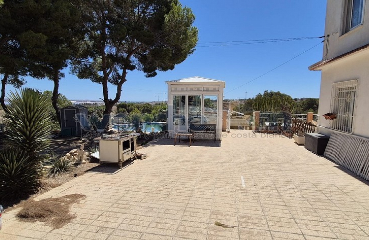 Reventa - Villa - Torrevieja - Los Balcones