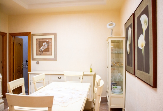 Resale - Apartment / flat - Guardamar del Segura