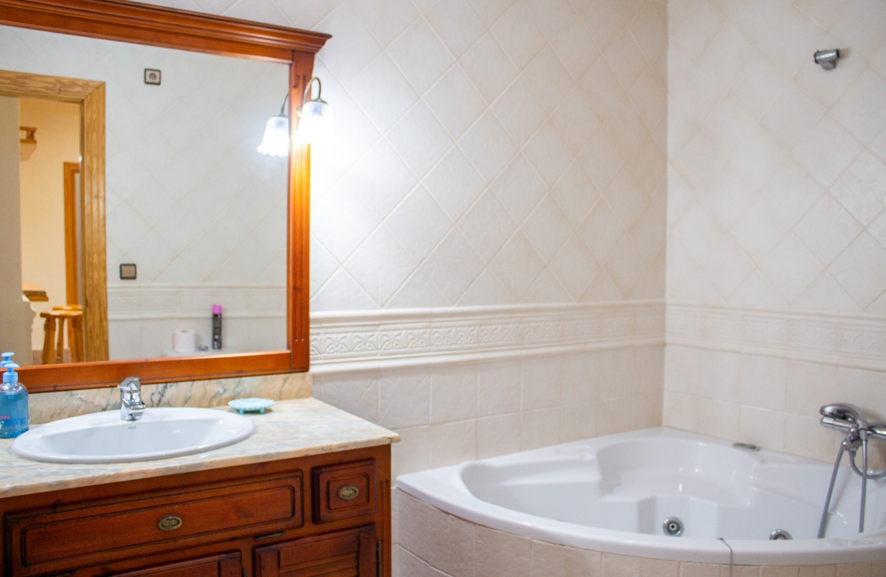 Resale - Apartment / flat - Guardamar del Segura