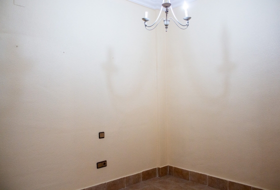 Resale - Apartment / flat - Guardamar del Segura