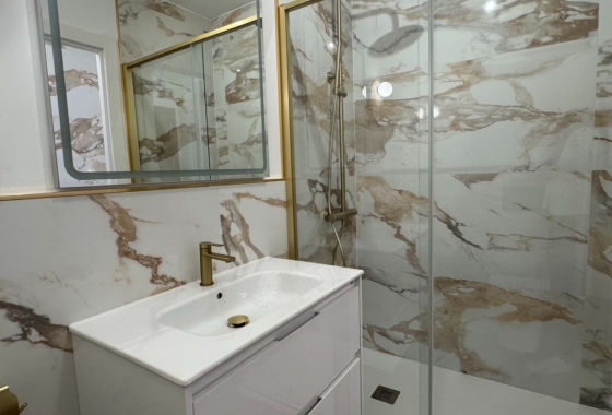 Reventa - Apartamento / piso - Orihuela Costa - Punta Prima