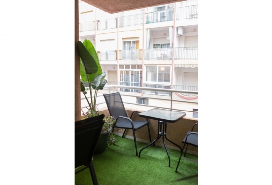 Reventa - Apartamento / piso - Torrevieja