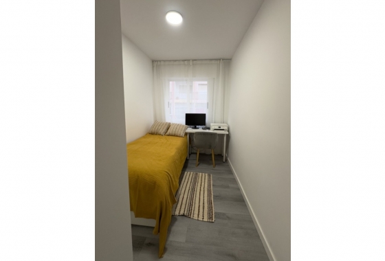 Reventa - Apartamento / piso - Torrevieja