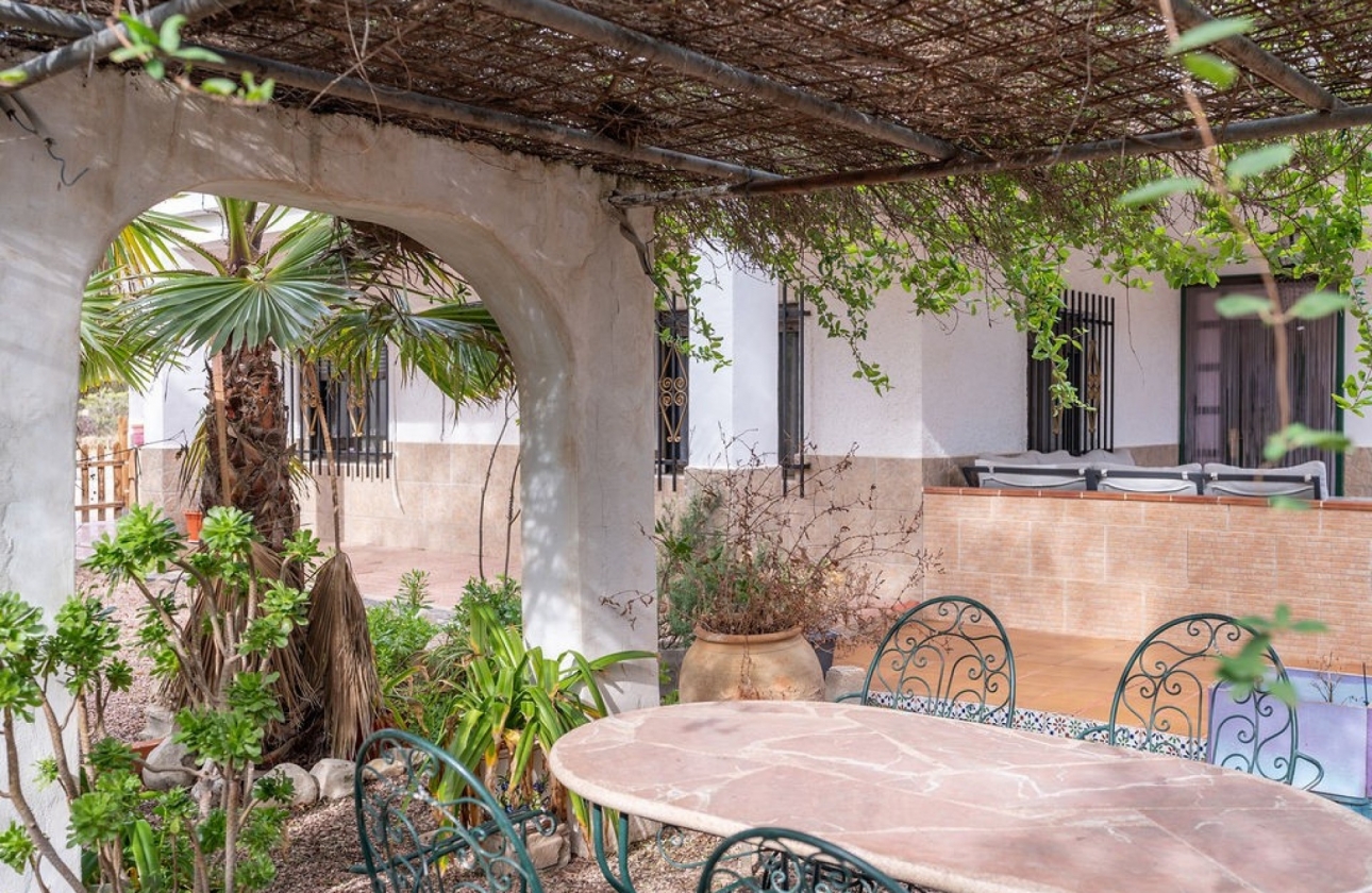 Revente - Villa - Hondón de las Nieves