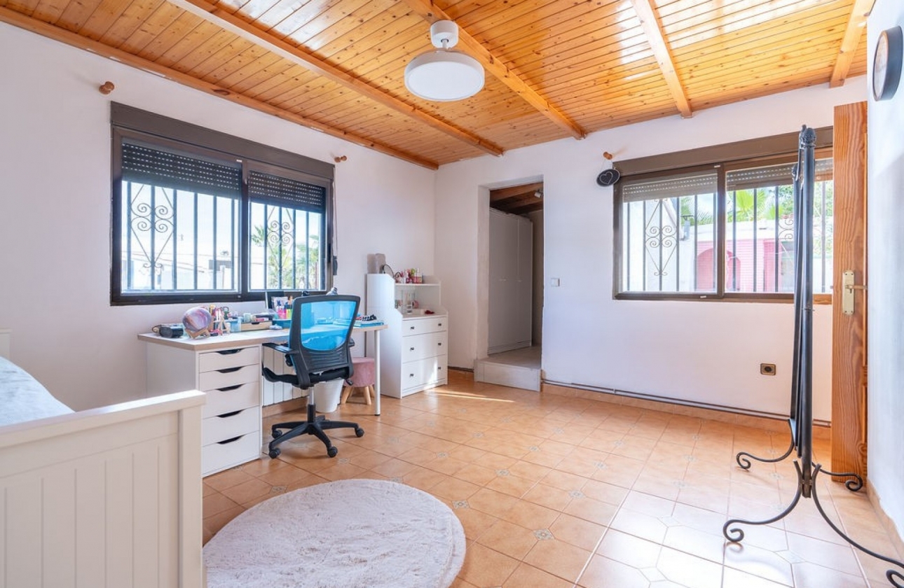 Revente - Villa - Hondón de las Nieves