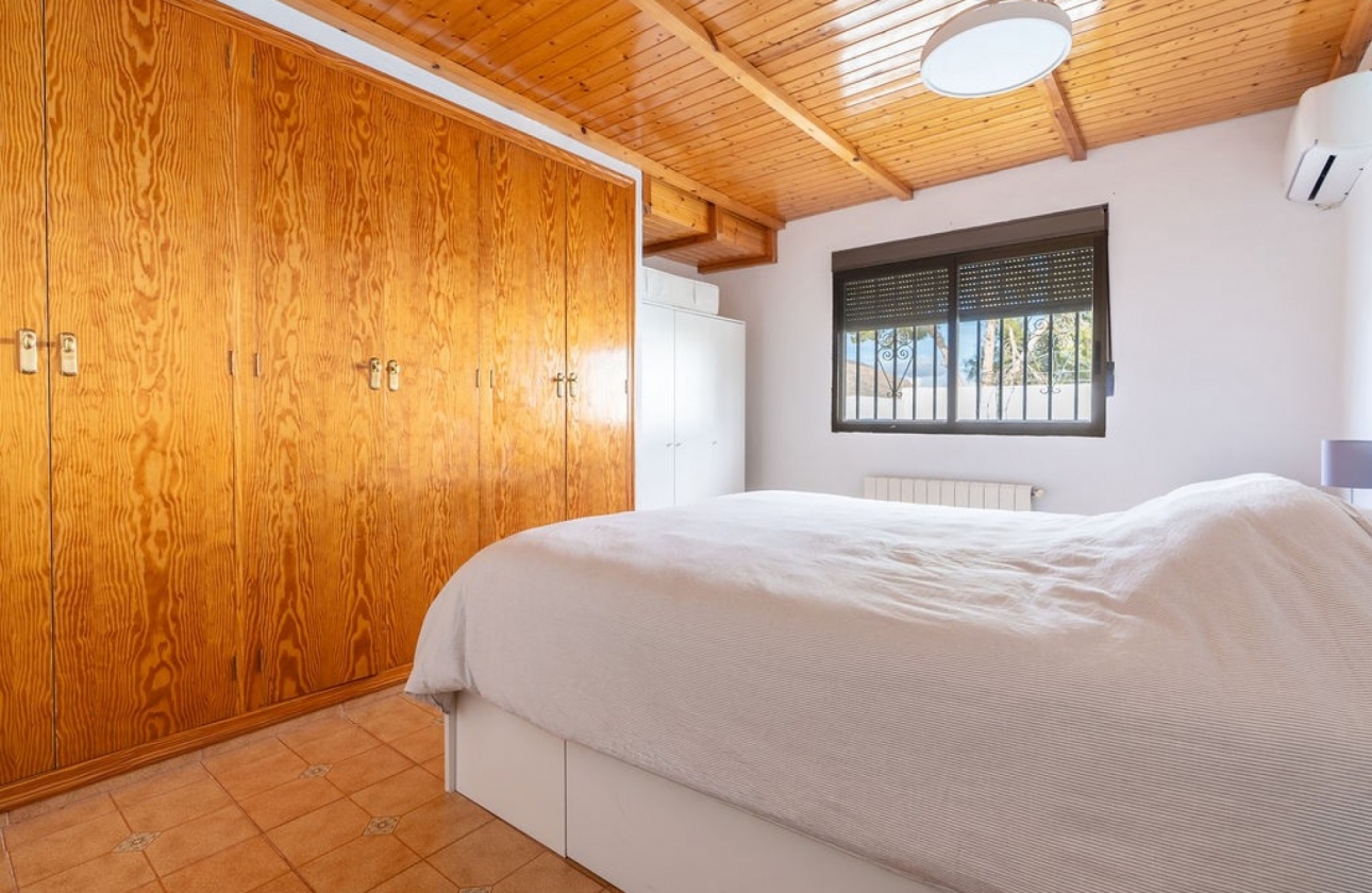 Revente - Villa - Hondón de las Nieves