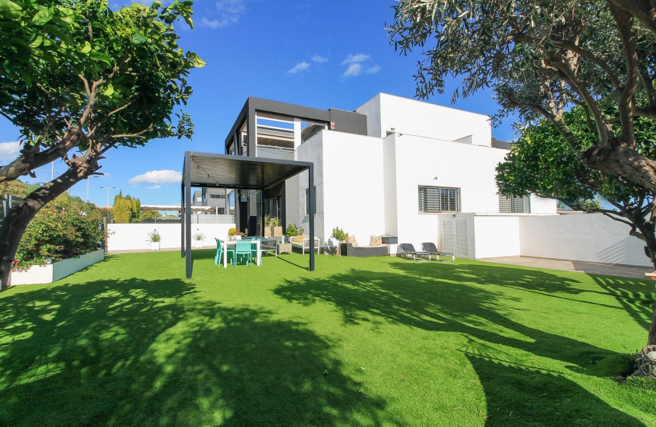 Reventa - Casa - Torrevieja - Aguas Nuevas