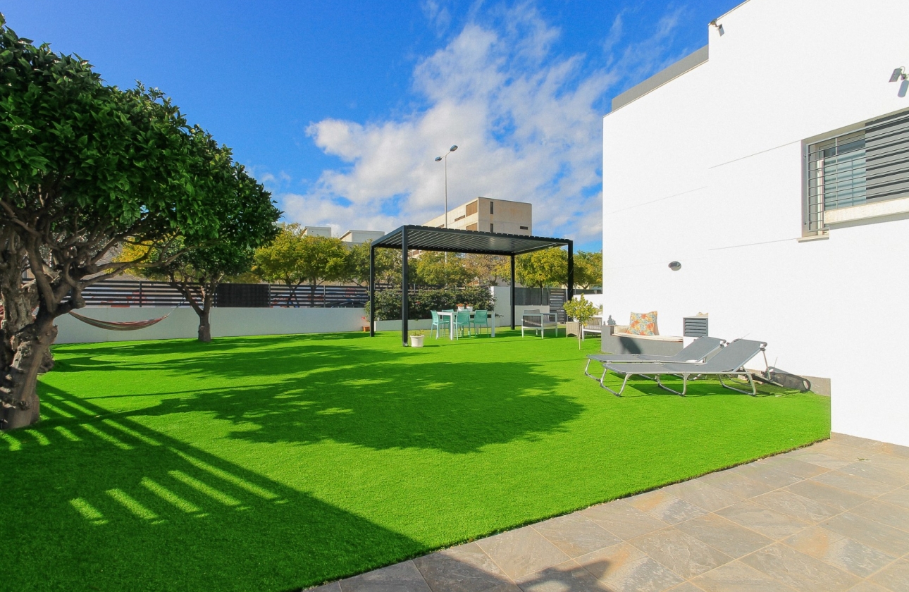 Reventa - Casa - Torrevieja - Aguas Nuevas