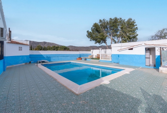 Herverkoop - Villa - Hondón de las Nieves