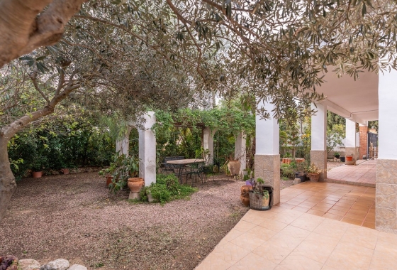 Herverkoop - Villa - Hondón de las Nieves