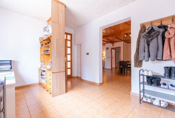 Herverkoop - Villa - Hondón de las Nieves