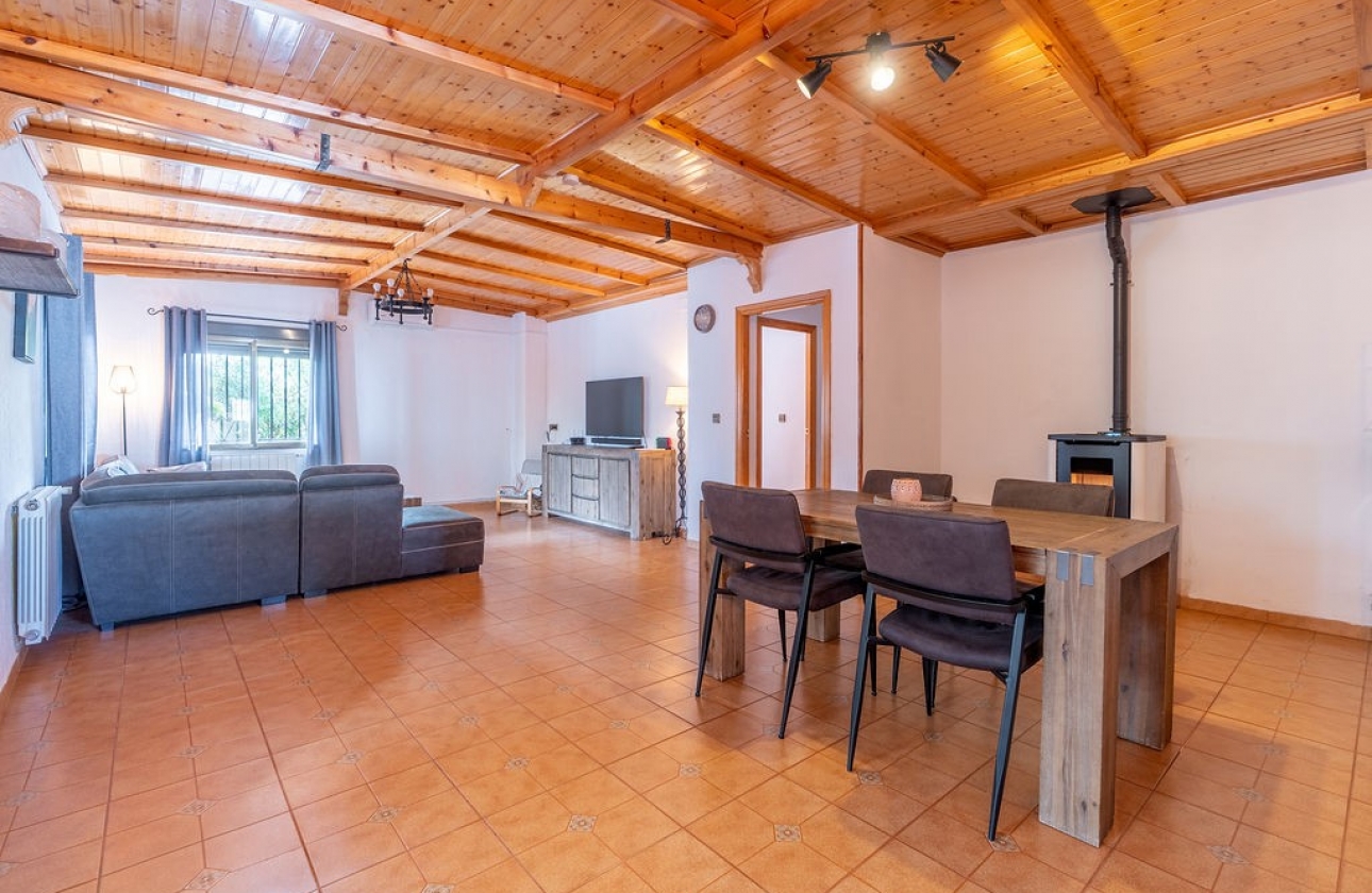 Herverkoop - Villa - Hondón de las Nieves