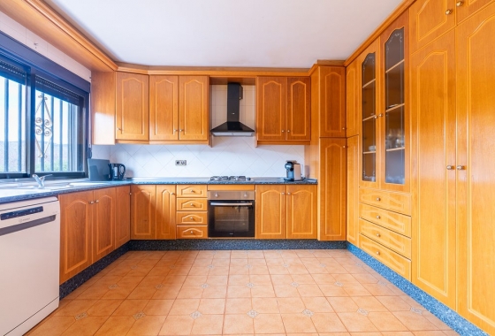 Herverkoop - Villa - Hondón de las Nieves