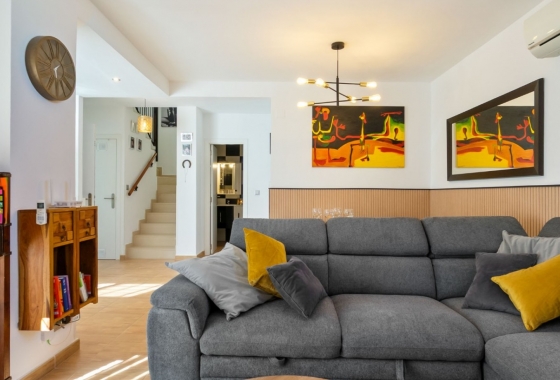 Resale - House - Orihuela Costa - Villamartín