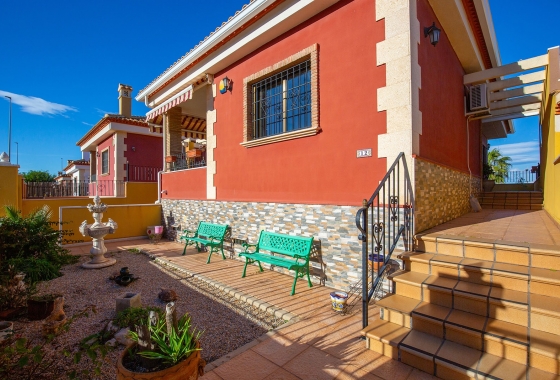 Resale - Villa - Bigastro