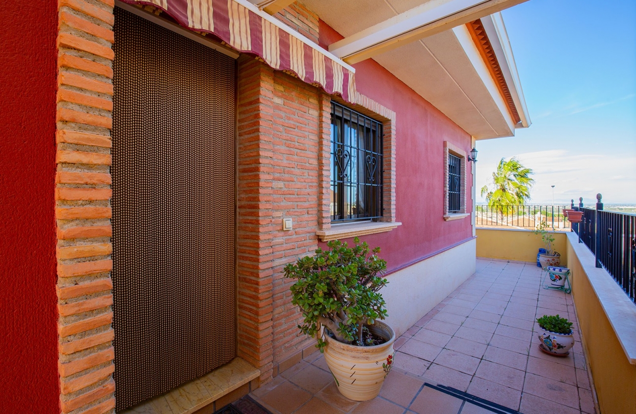 Resale - Villa - Bigastro