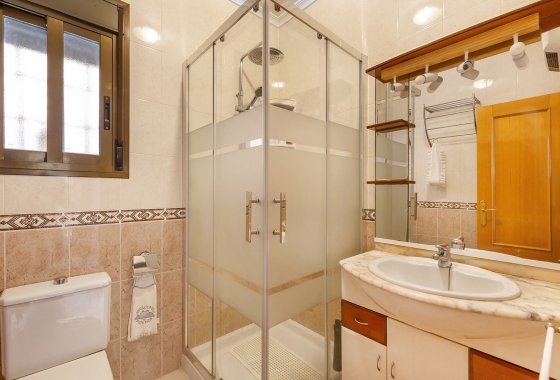 Resale - Villa - Bigastro