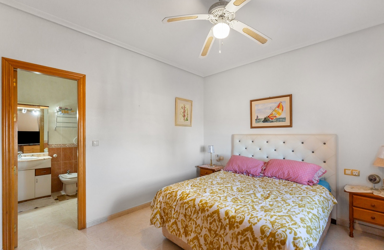 Resale - Villa - Bigastro