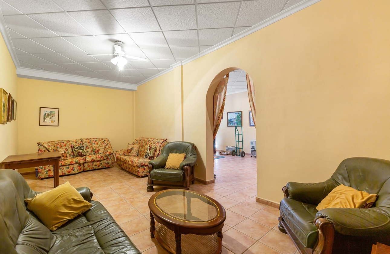 Resale - Villa - Bigastro