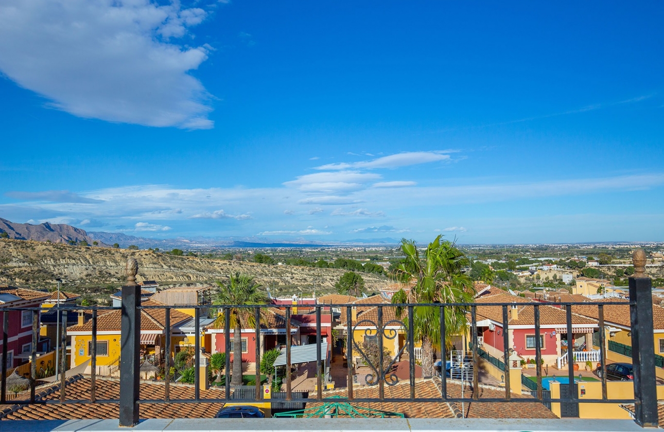 Resale - Villa - Bigastro