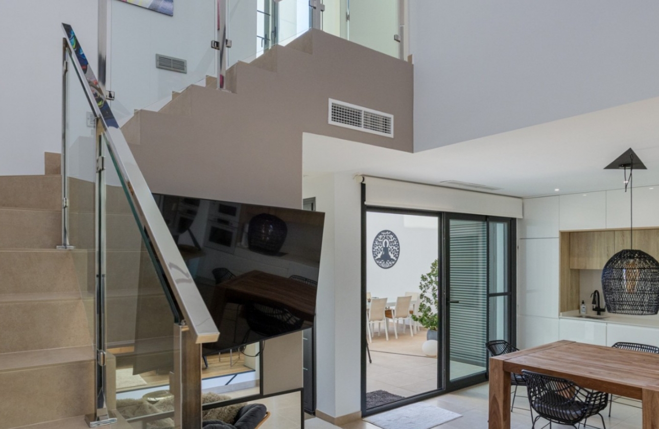 Resale - House - Benijofar
