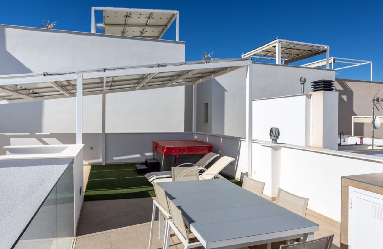 Resale - House - Benijofar