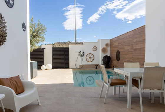 Resale - House - Benijofar